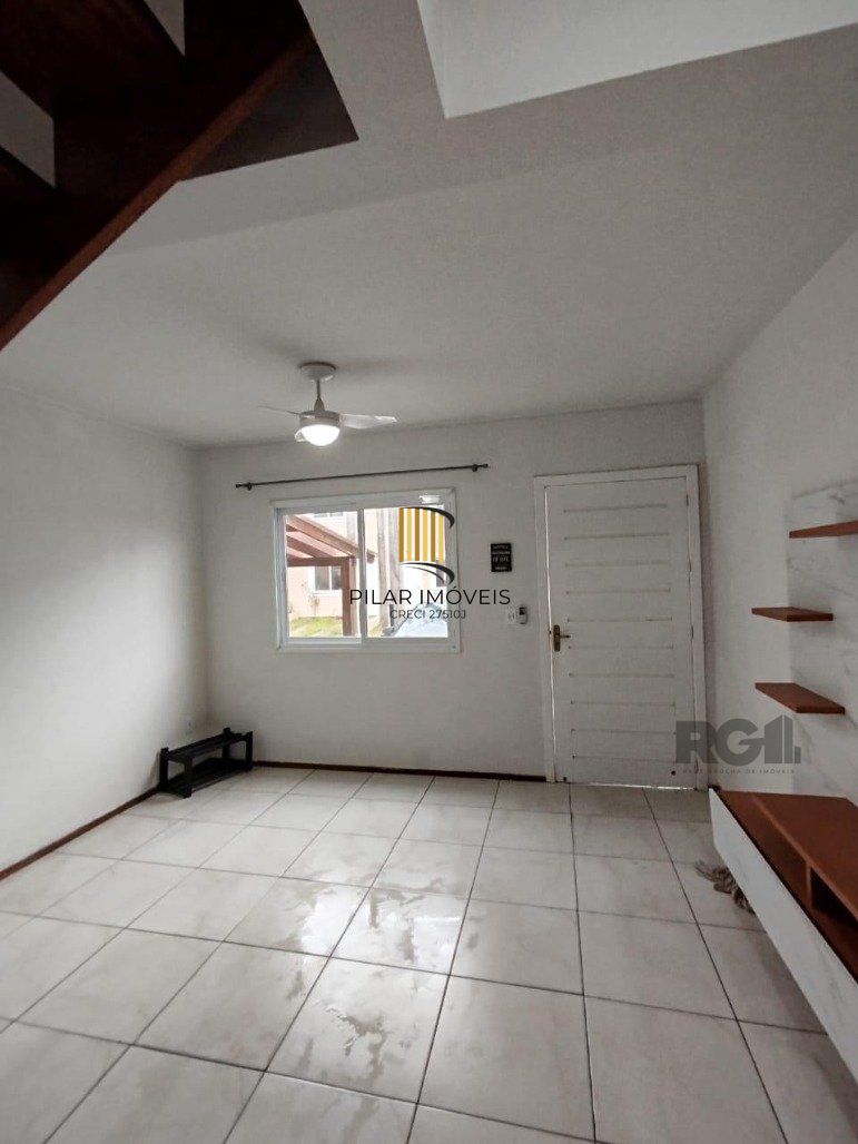 Casa de Condomínio 2 dormitórios no bairro Restinga