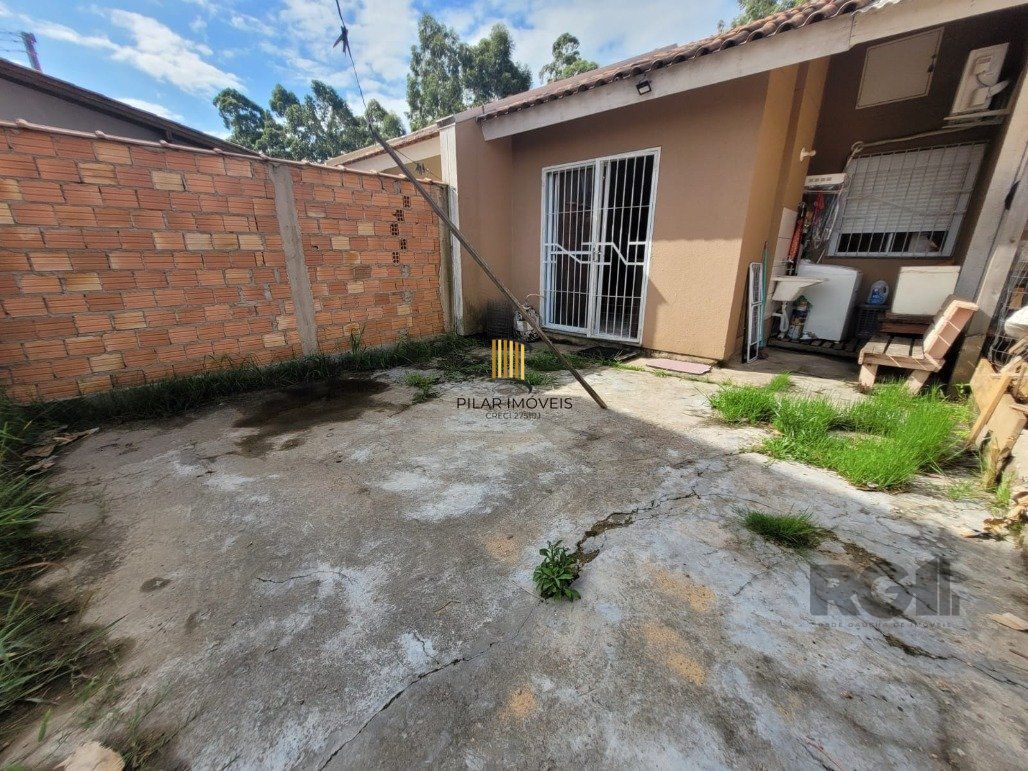Casa 2 dormitórios no bairro Restinga