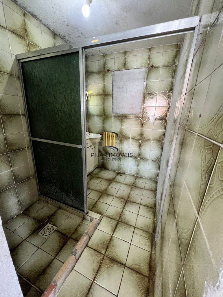 Casa 4 Dormitório(s) Bairro Hípica