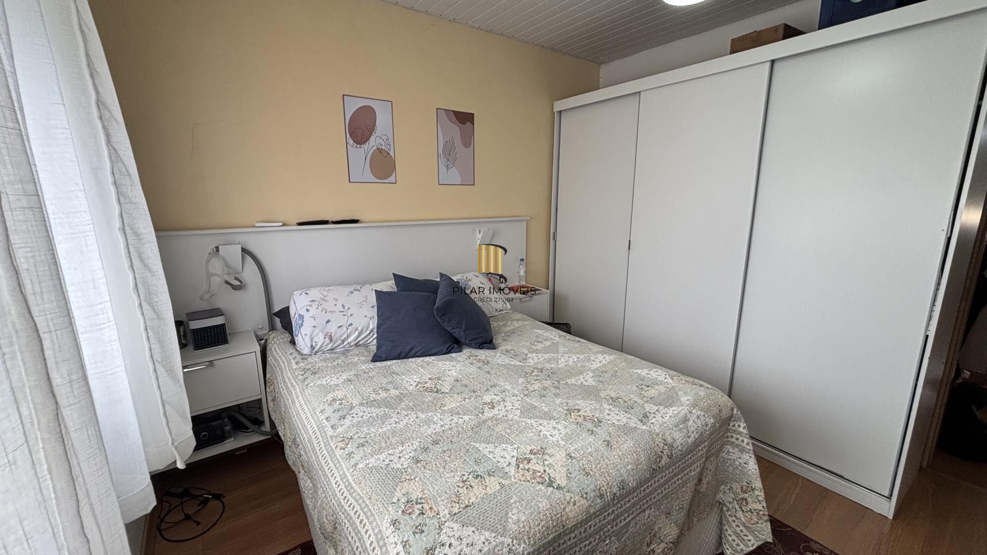 Casa de Condomínio 3 dormitórios no bairro Hípica