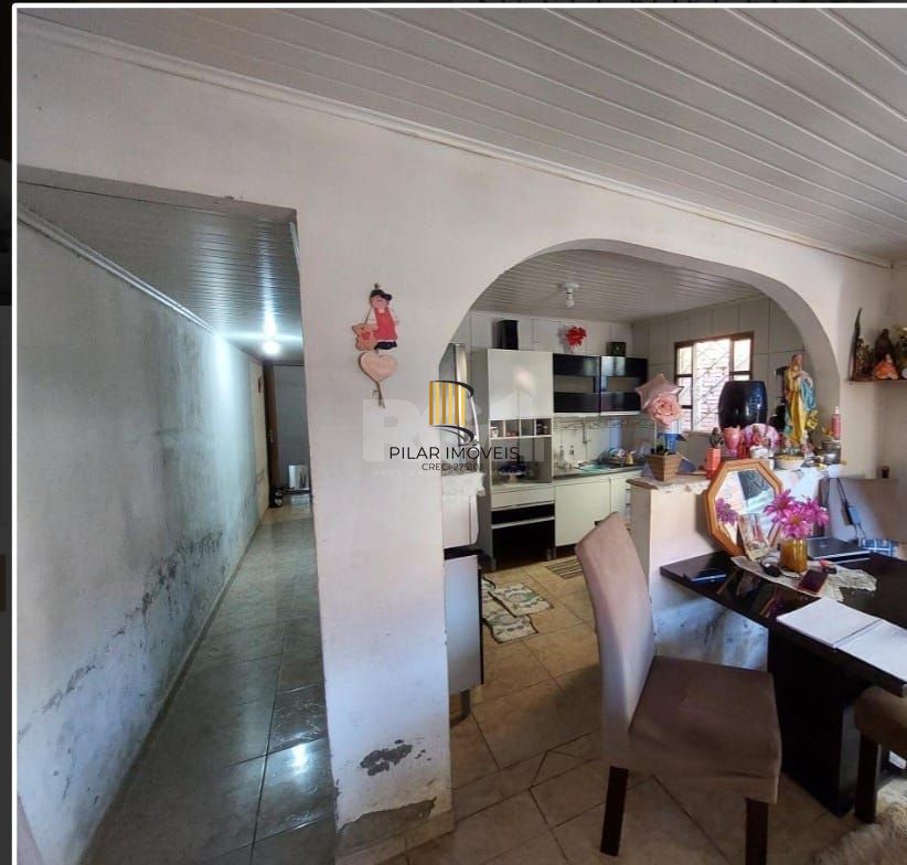 Casa 2 dormitórios no bairro Hípica