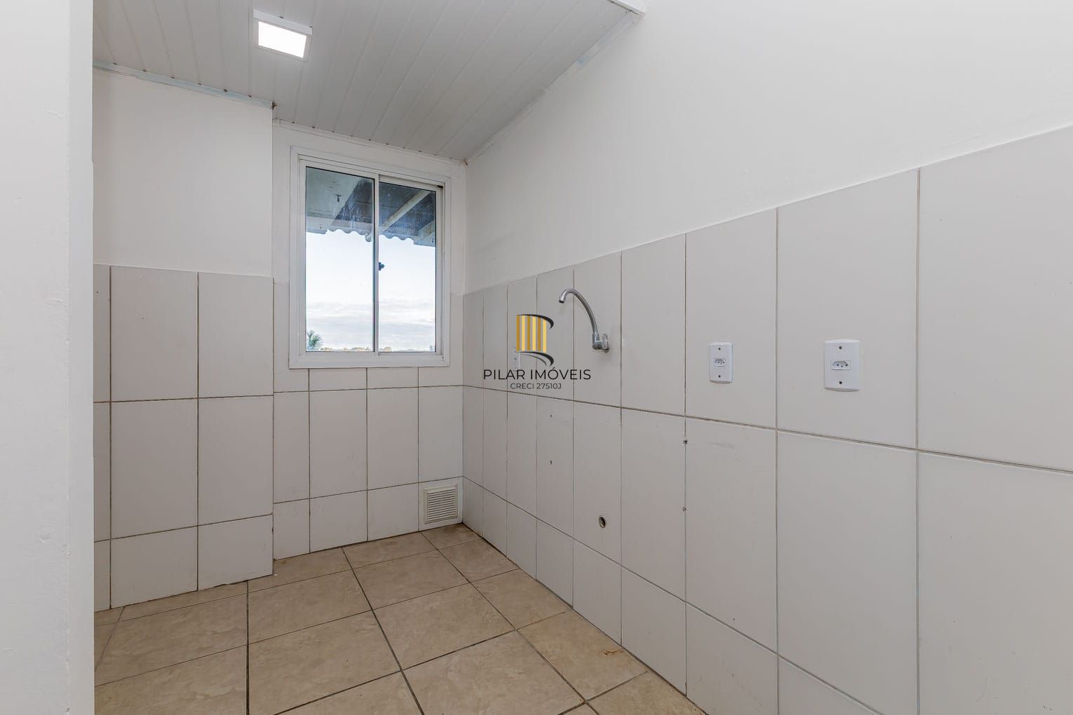 Apartamento 2 dormitórios no bairro Restinga