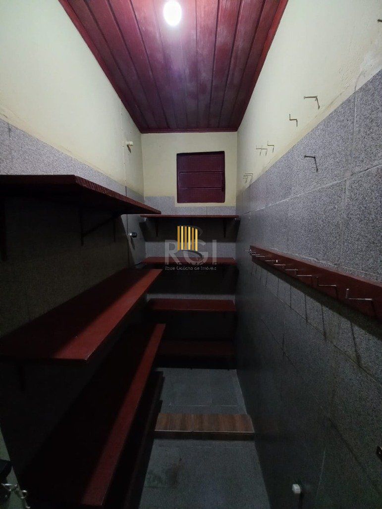 Casa para Venda - 140m², 2 dormitórios, sendo 1 suites, 2 vagas - São Lucas