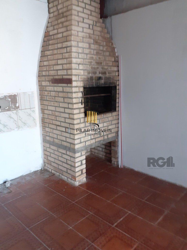 Casa 3 dormitórios no bairro Restinga