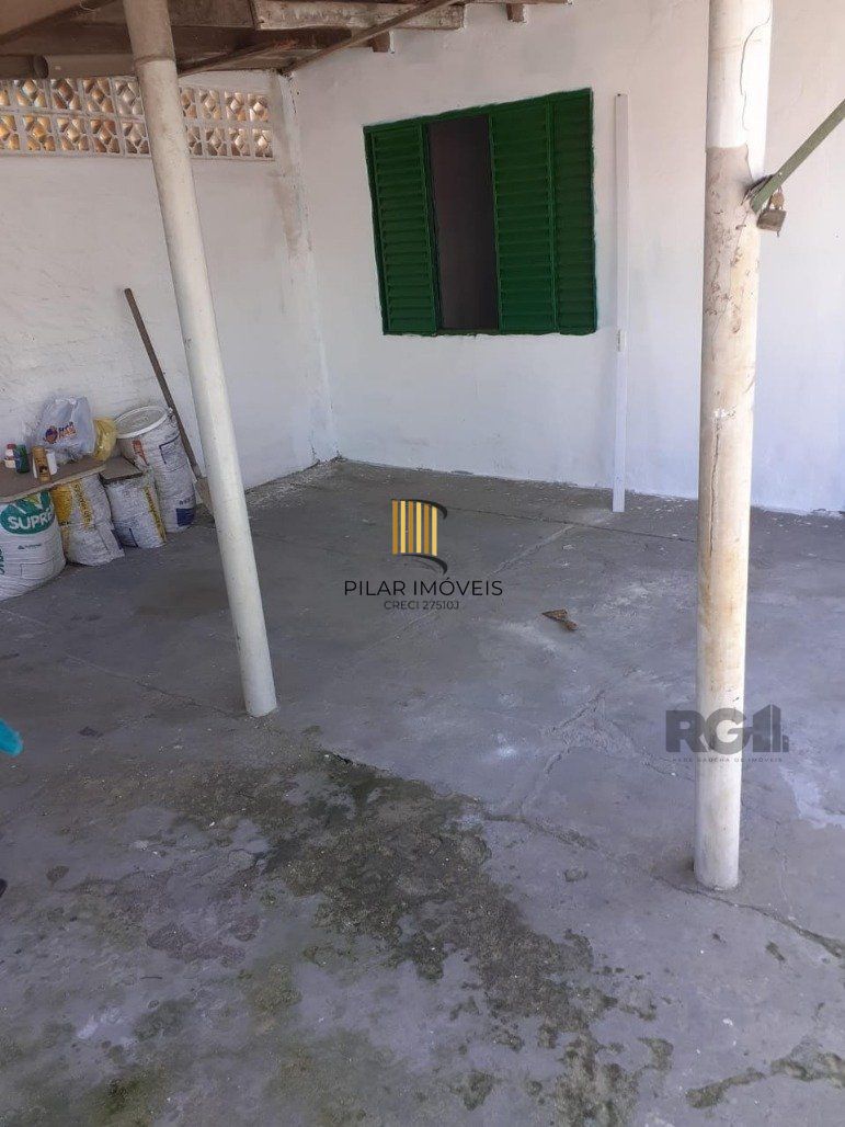 Casa 3 dormitórios no bairro Restinga