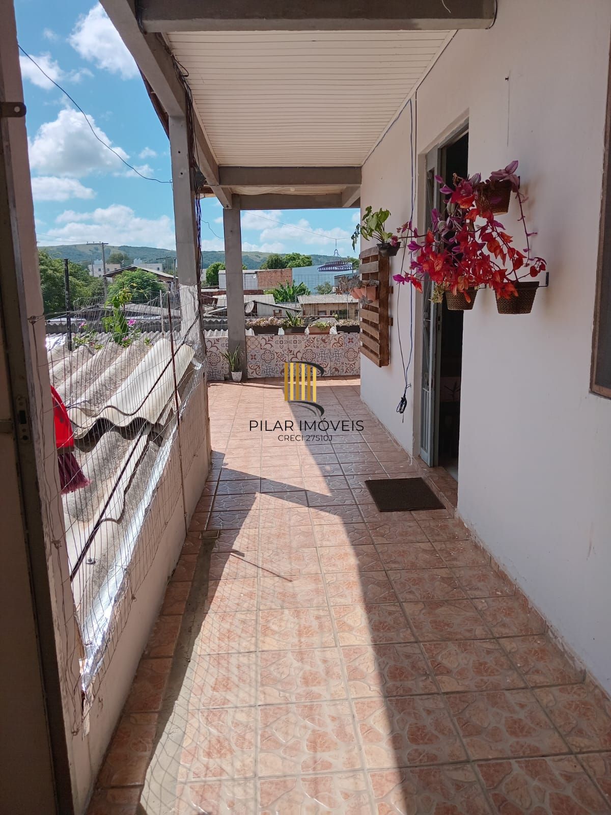 Casa 4 dormitórios no bairro Restinga