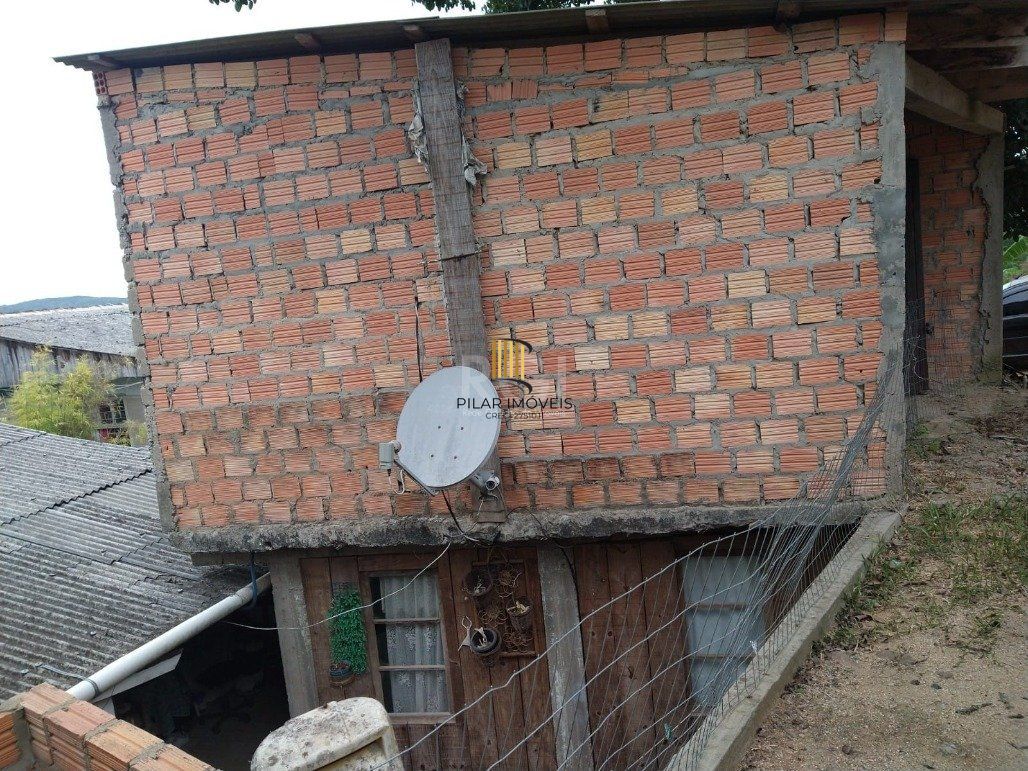 Casa 2 Dormitório(s) Bairro Santo Onofre