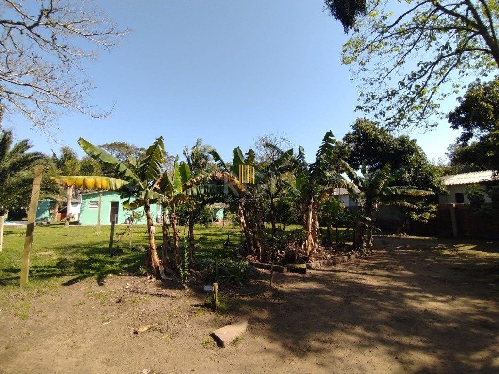 Sítio para Venda - 245m², 4 dormitórios, 10 vagas - Lami