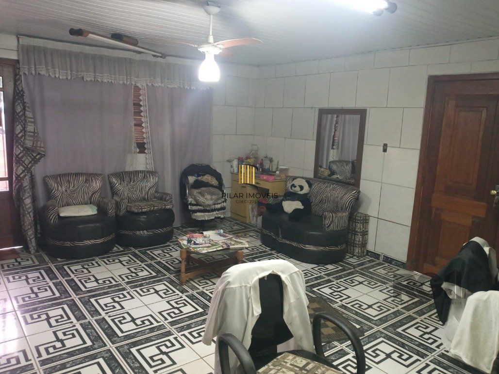Casa 2 Dormitório(s) Bairro Restinga