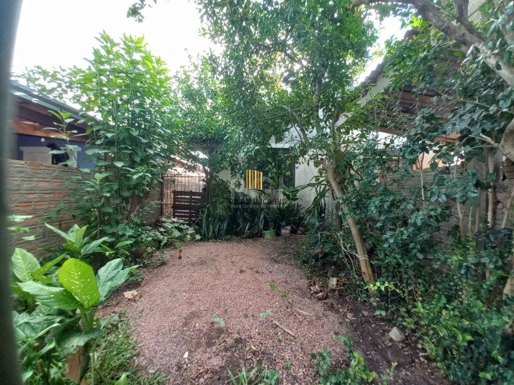 Casa para Venda - 40m², 1 dormitório, 1 vaga - Hípica