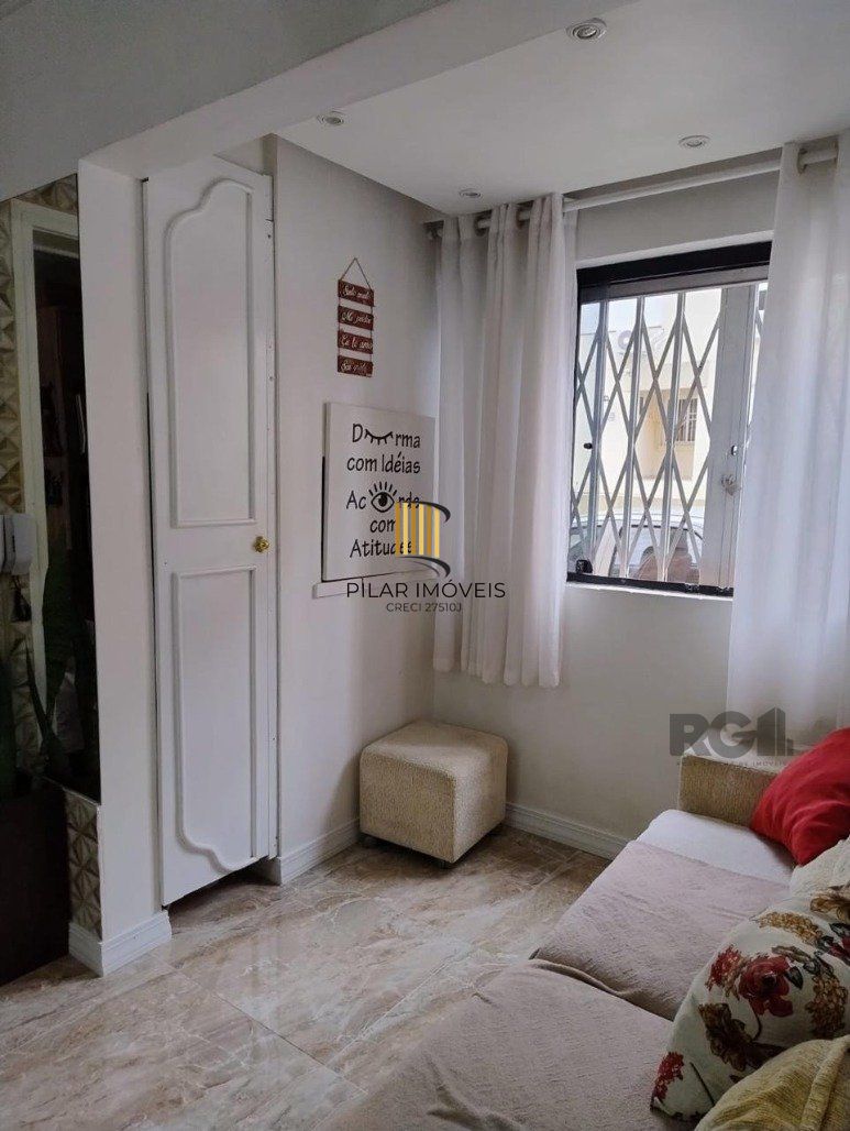 Apartamento 2 dormitórios no bairro Cavalhada