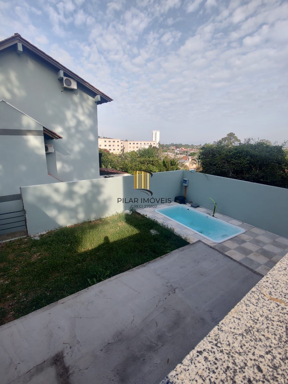 Casa em Condomínio Fechado Diferenciada na ZS