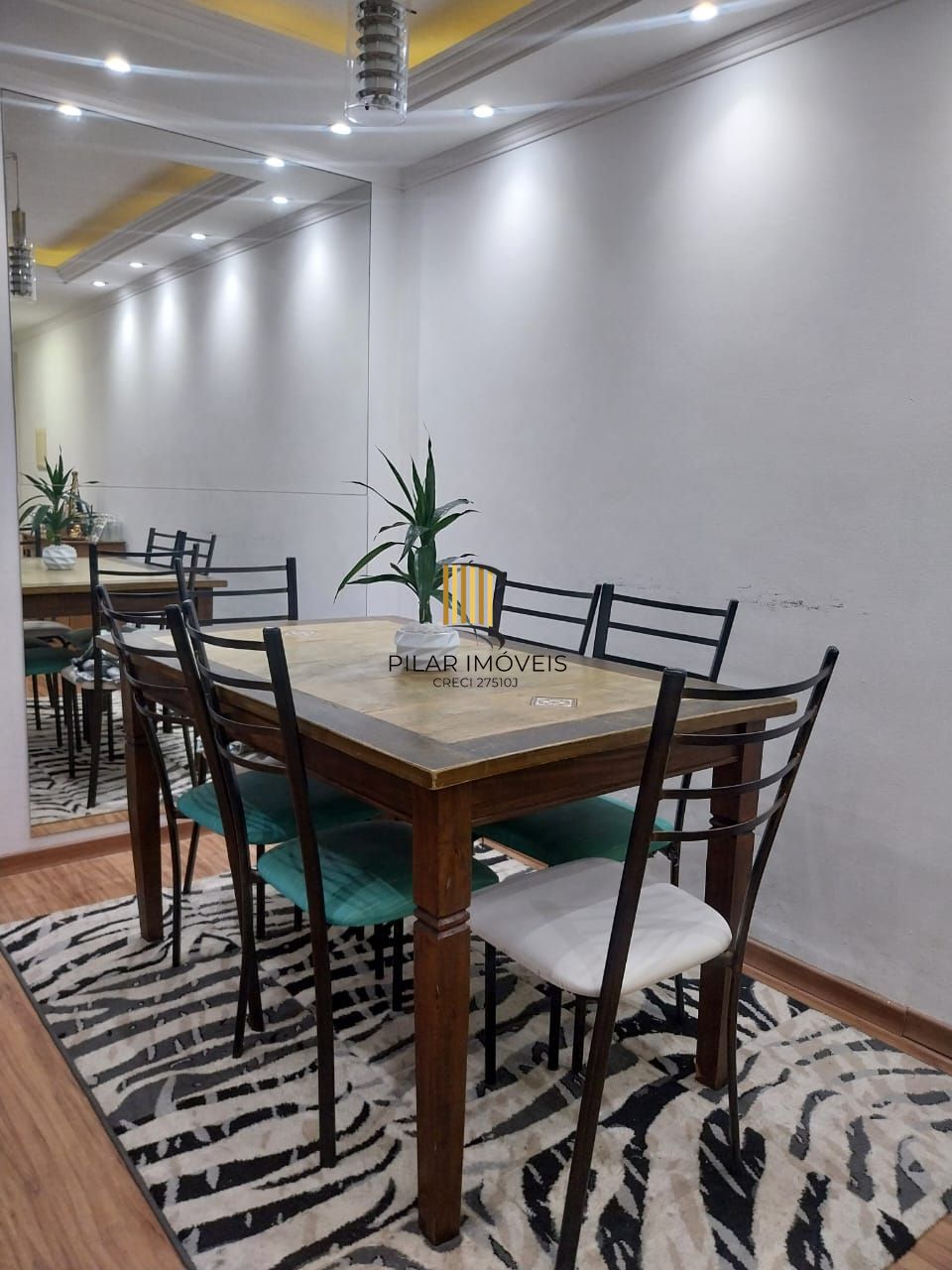 Apartamento 2 dormitórios no bairro Restinga