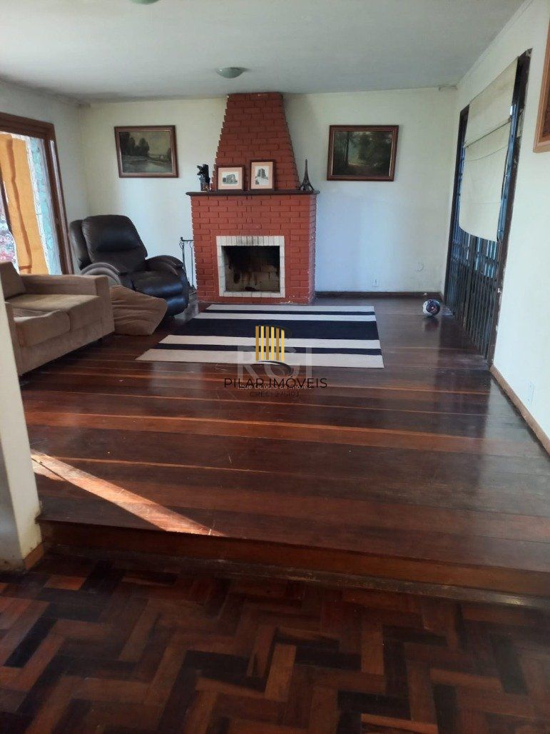 Casa para Venda - 256.44m², 4 dormitórios, sendo 1 suites, 4 vagas - Cavalhada