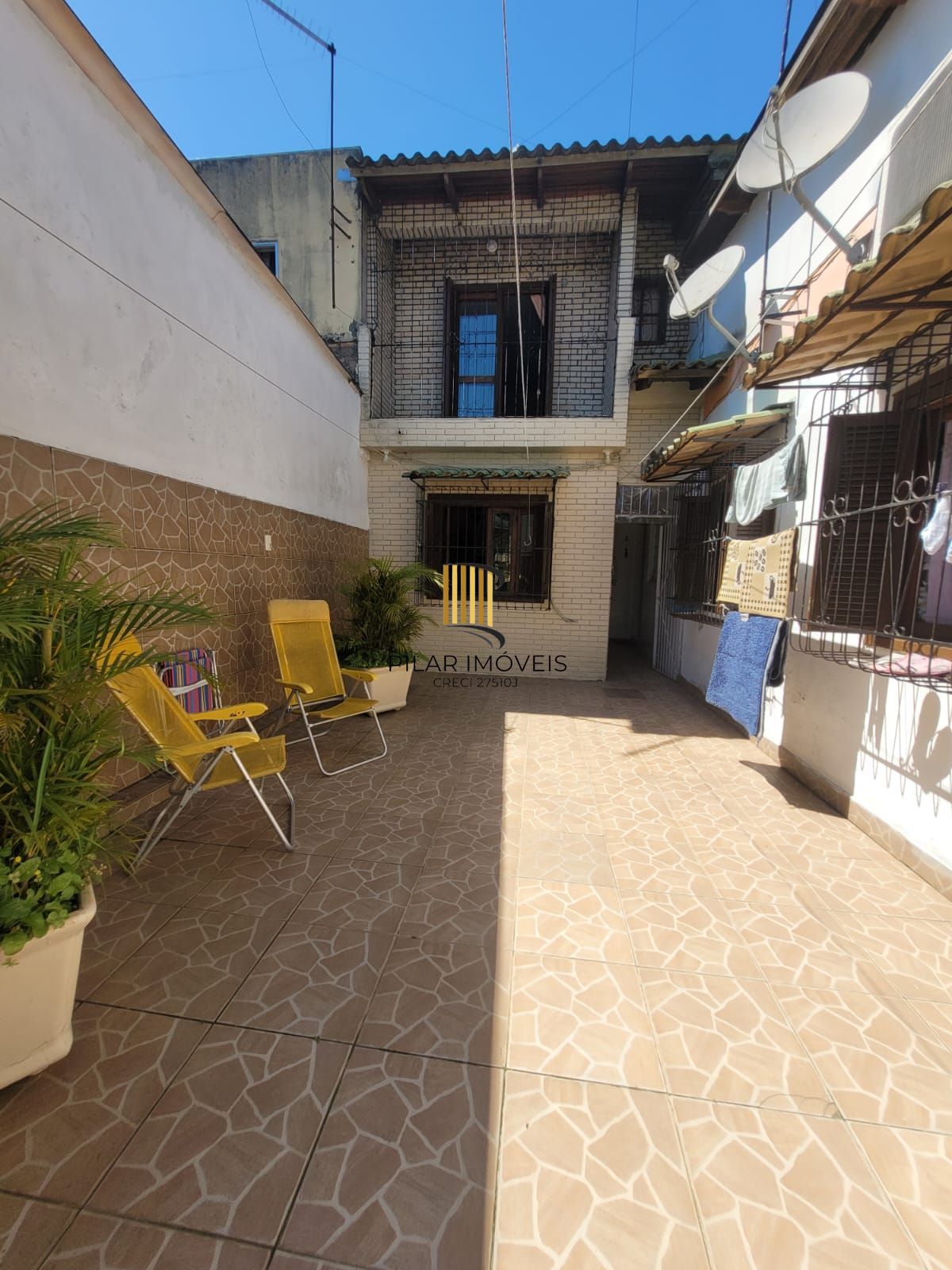 Casa 4 dormitórios no bairro Restinga