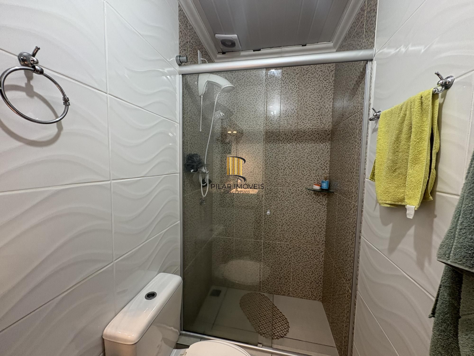 Sobrado 2 dormitórios no bairro Belém Novo