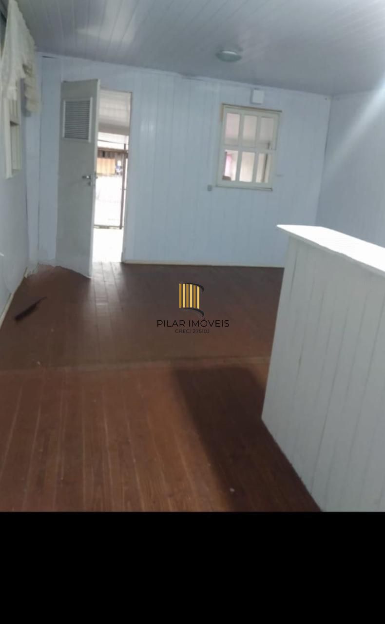 Casa 3 dormitórios no bairro Hípica