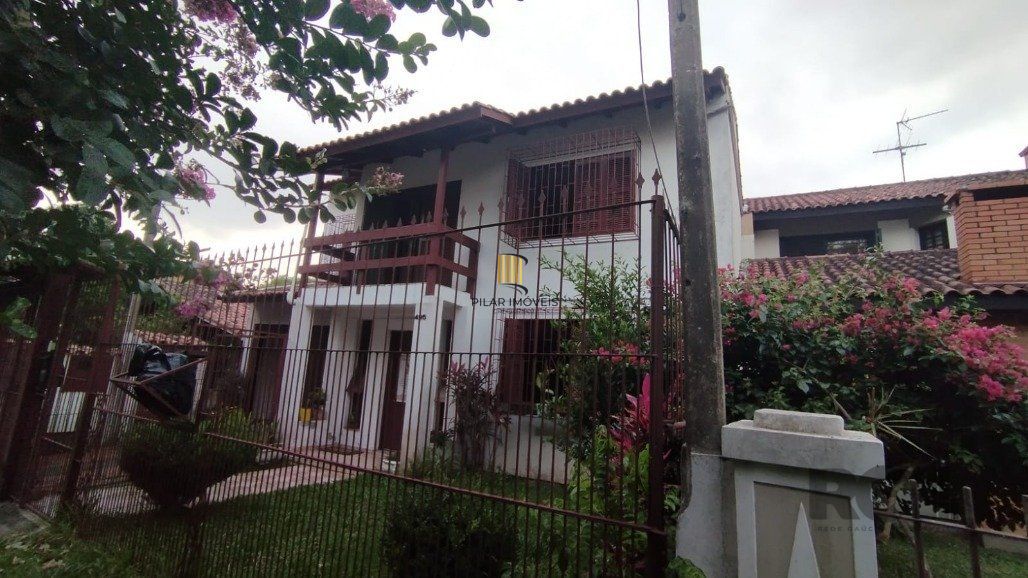 Casa 3 dormitórios no bairro Aberta dos Morros
