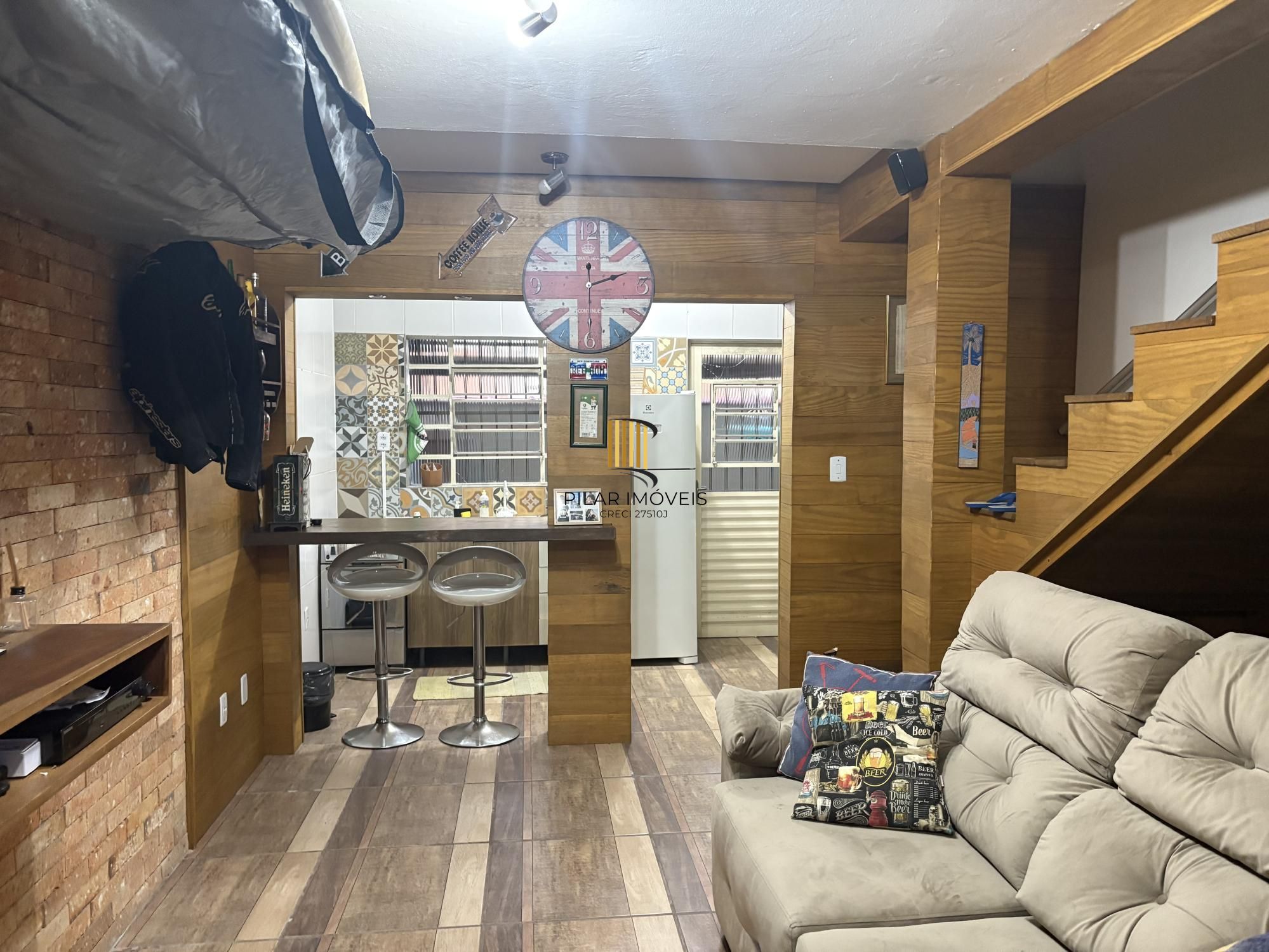 Sobrado 2 dormitórios no bairro Belém Novo