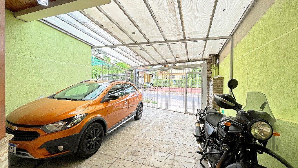 Sobrado para Venda - 218m², 4 dormitórios, sendo 3 suites, 2 vagas - Ipanema