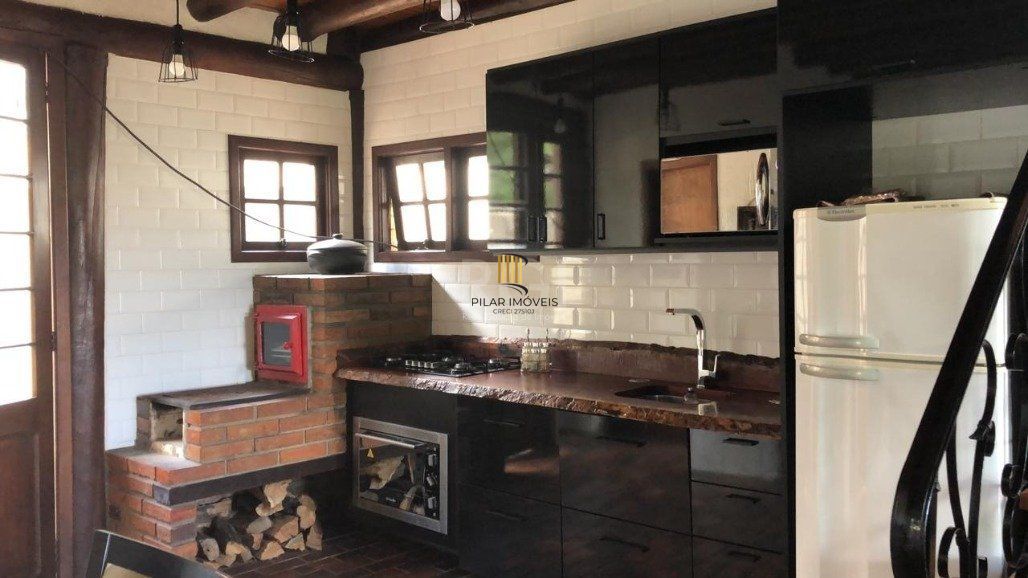 Casa para Venda - 367m², 2 dormitórios, Belém Novo