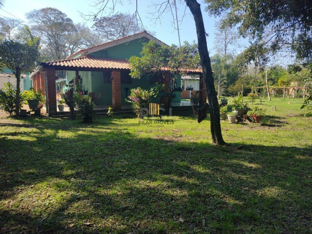 Sítio para Venda - 245m², 4 dormitórios, 10 vagas - Lami