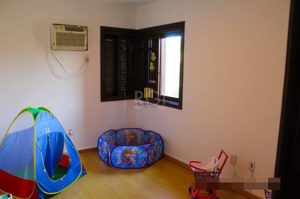 Sobrado para Venda - 266m², 3 dormitórios, sendo 1 suites, 2 vagas - Ipanema