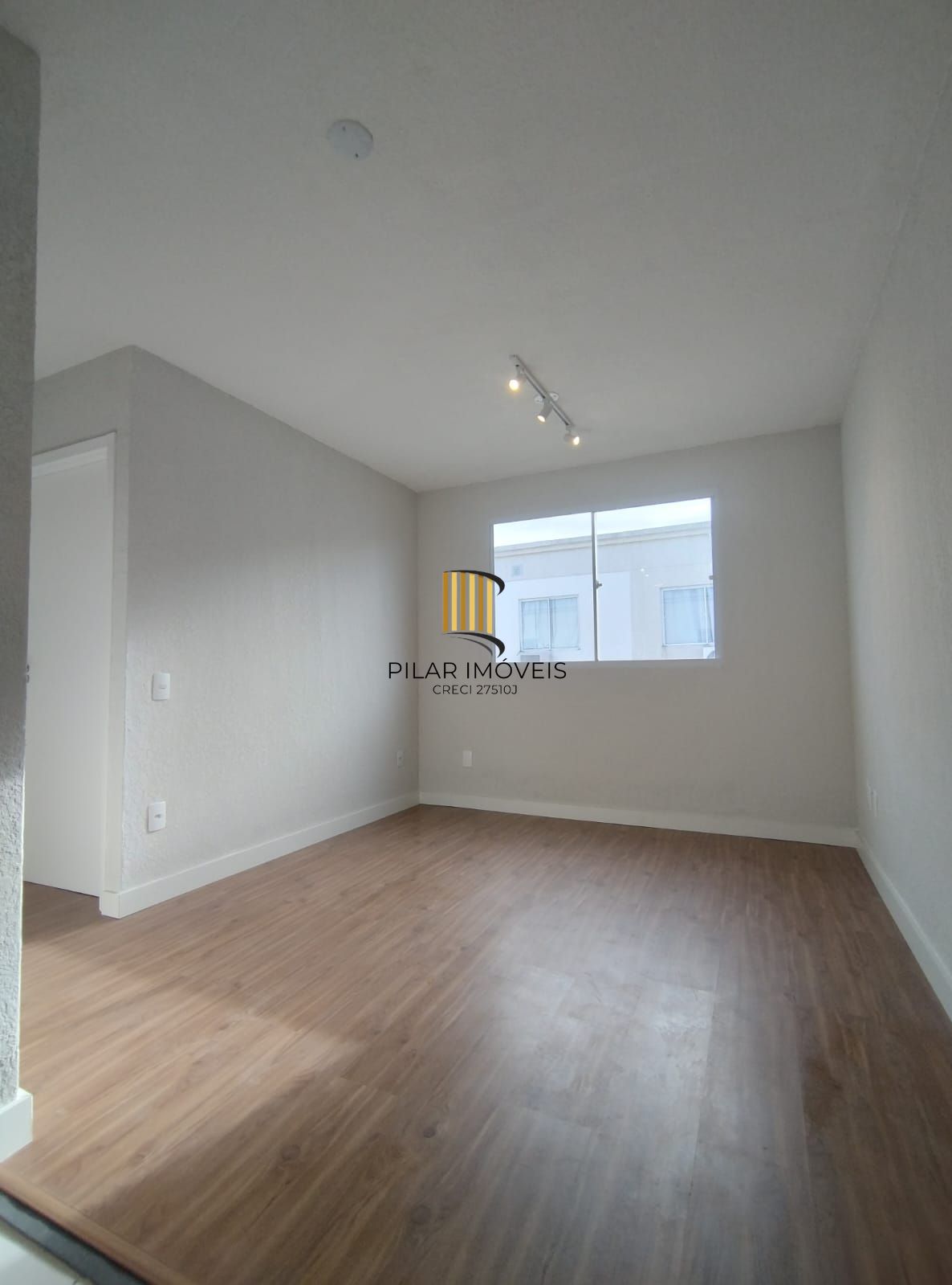 Apartamento 2 dormitórios no bairro Restinga