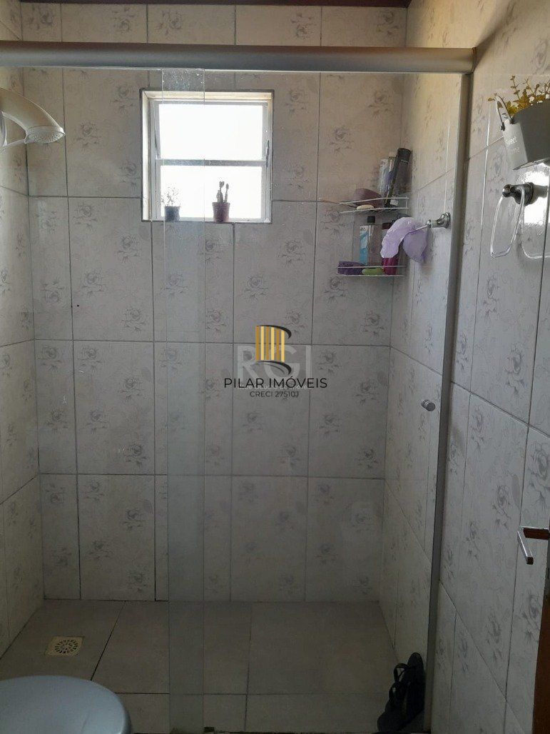 Casa 4 Dormitório(s) Bairro Restinga