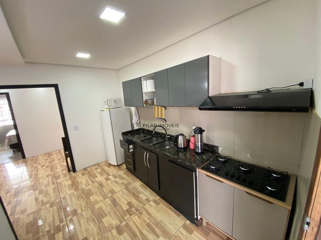 Casa 3 dormitórios no bairro Hípica