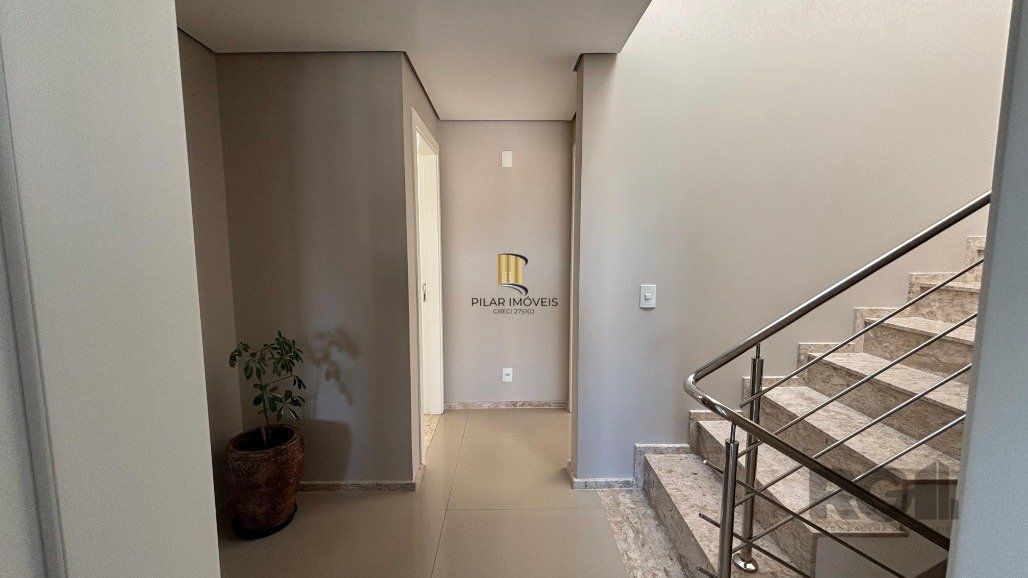 Casa Condominio 4 Dormitório(s) Bairro Hípica
