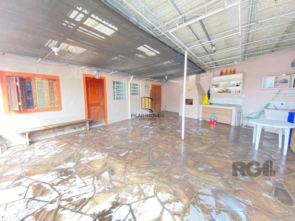 Casa 3 Dormitório(s) Bairro Camaquã