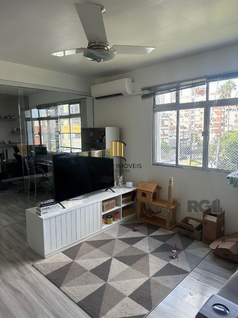 Apartamento 2 Dormitório(s) Bairro Menino Deus