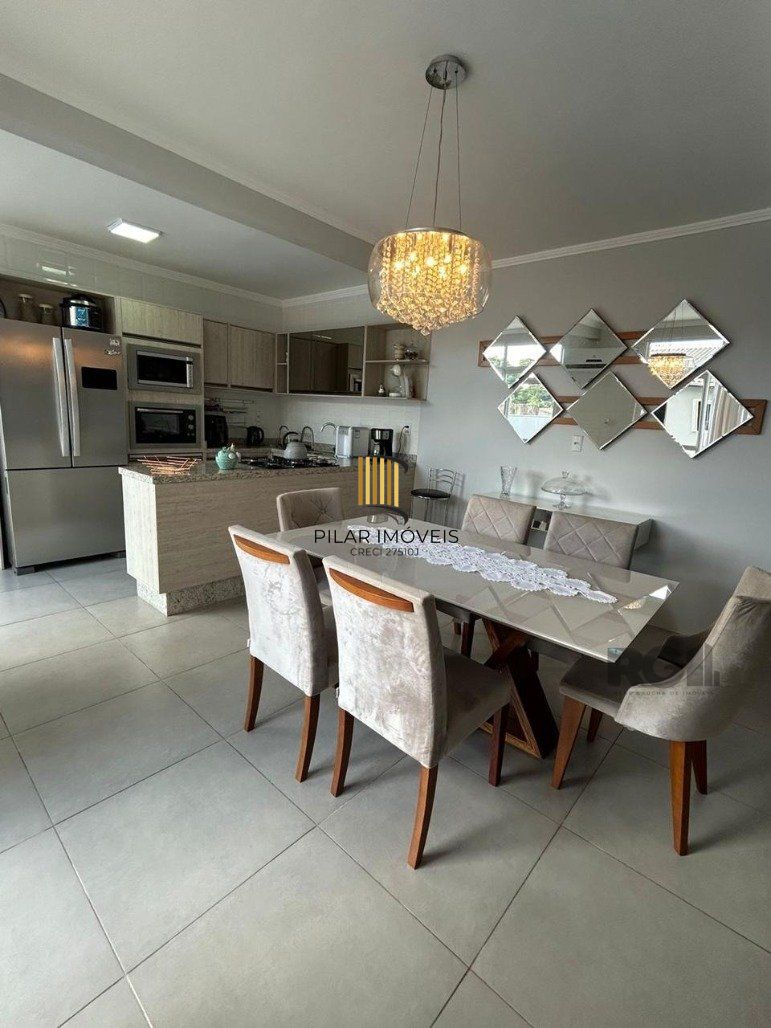 Casa 4 dormitórios no bairro Feitoria