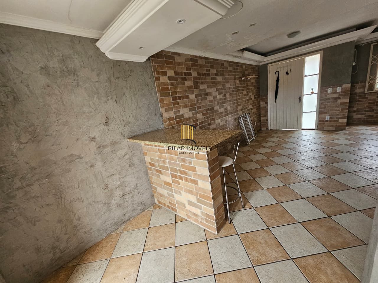 Casa 2 dormitórios no bairro Hípica