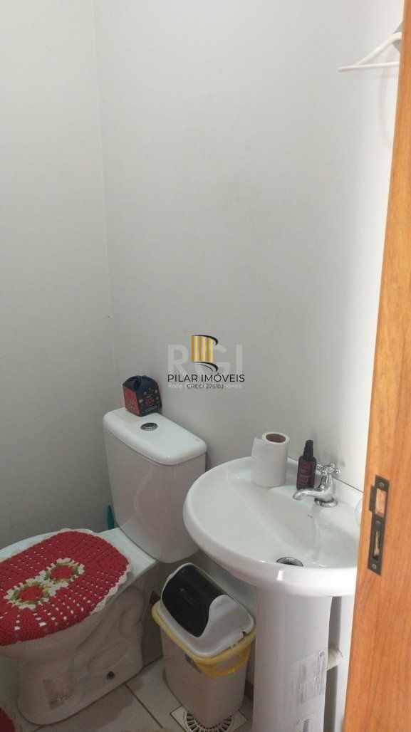 Sobrado 2 Dormitório(s) Bairro Restinga