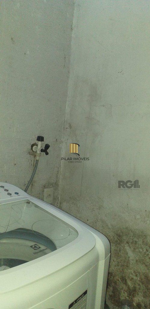 Casa 2 Dormitório(s) Bairro Hípica