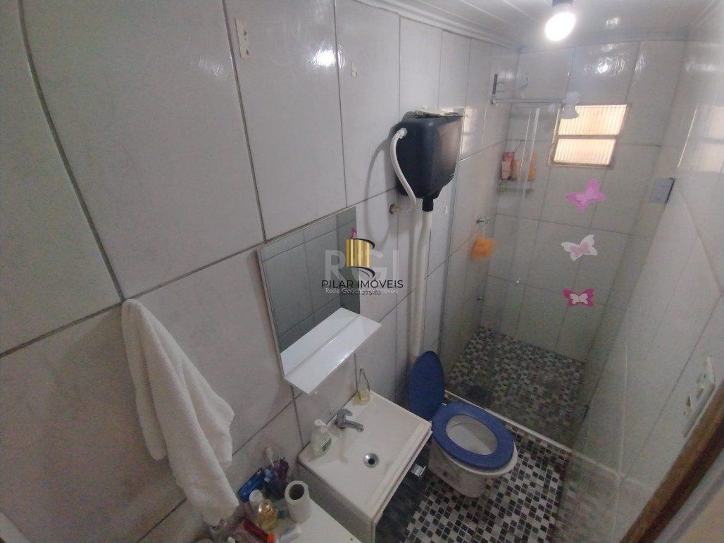 Casa para Venda - 103m², 2 dormitórios, 1 vaga - Hípica