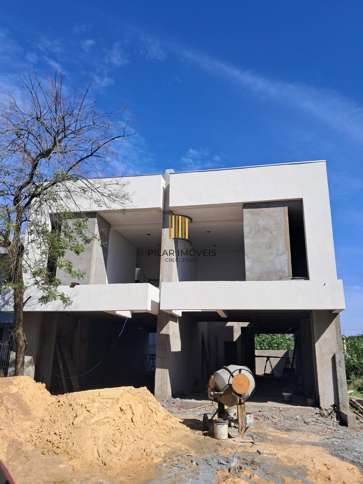Casa 3 dormitórios no bairro Ipanema