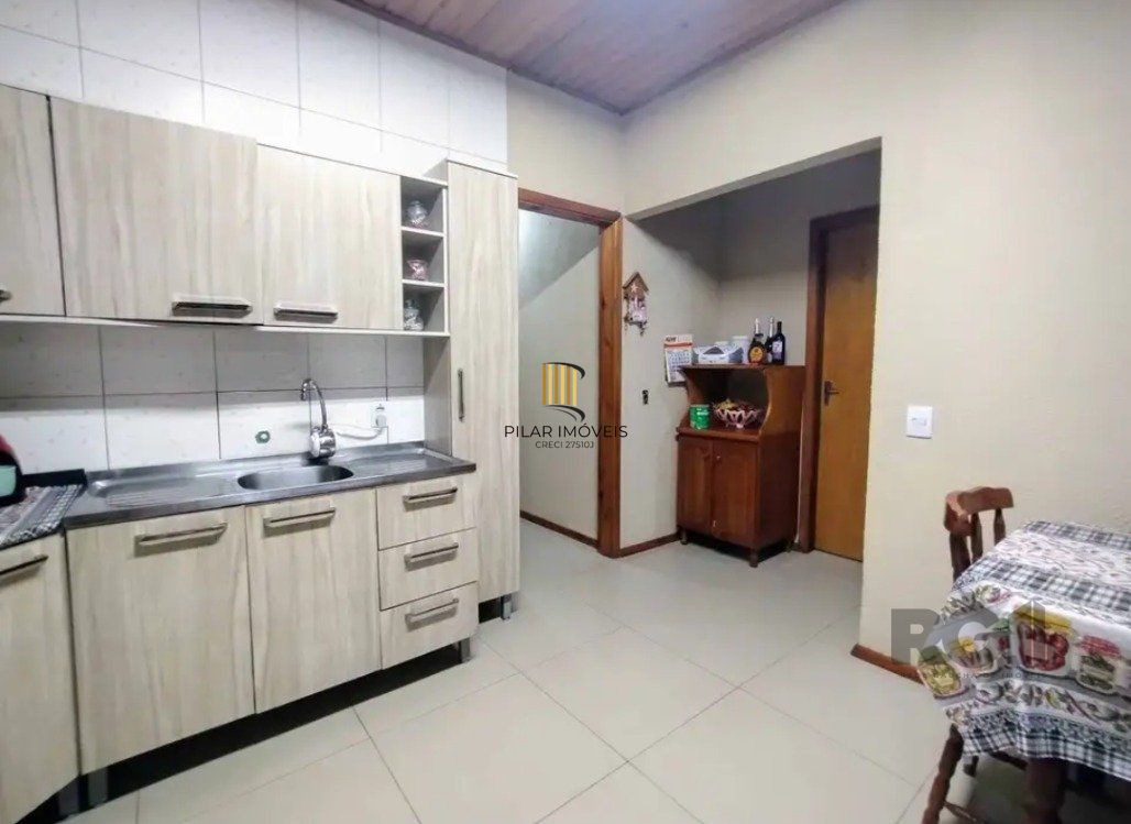 Casa 3 dormitórios no bairro Aberta dos Morros