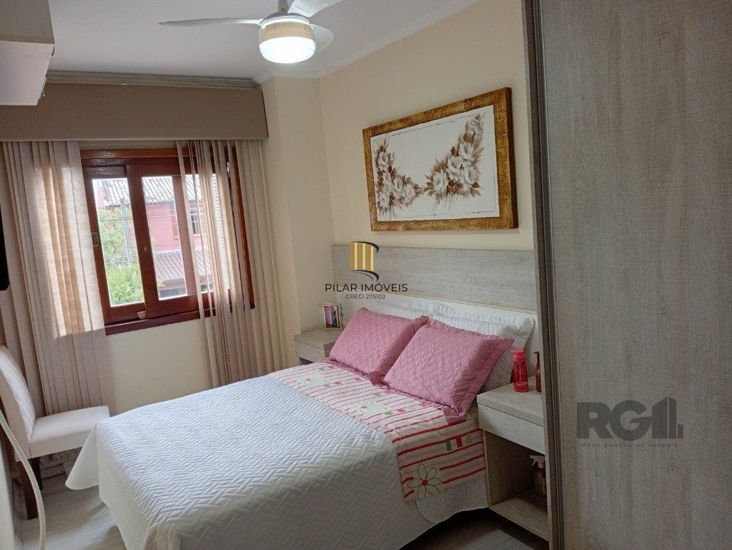 Casa 2 dormitórios no bairro Hípica
