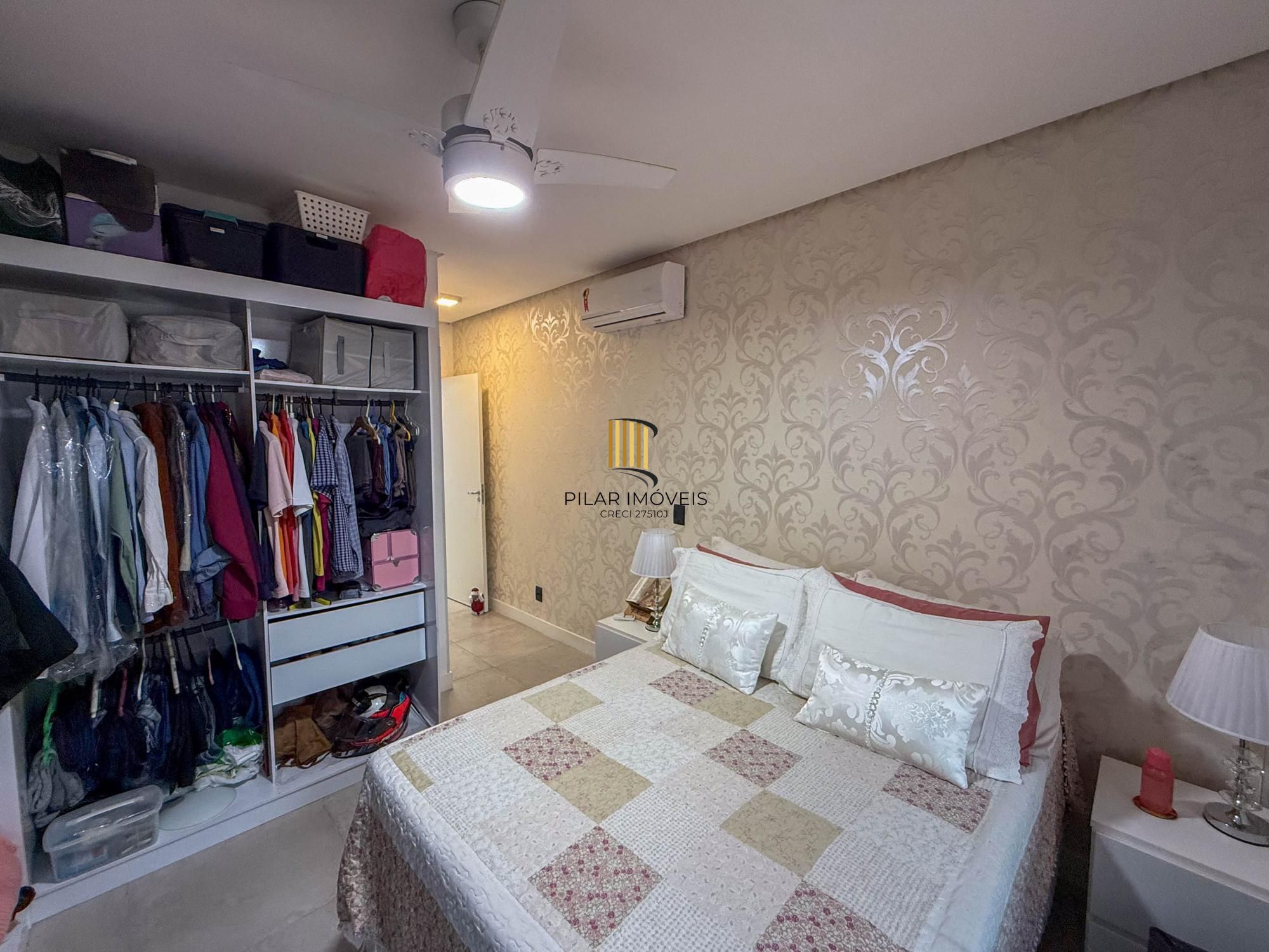 Casa de Condomínio 3 dormitórios no bairro Hípica