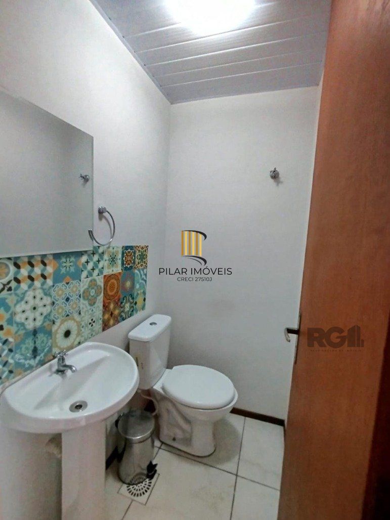 Casa de Condomínio 2 dormitórios no bairro Restinga