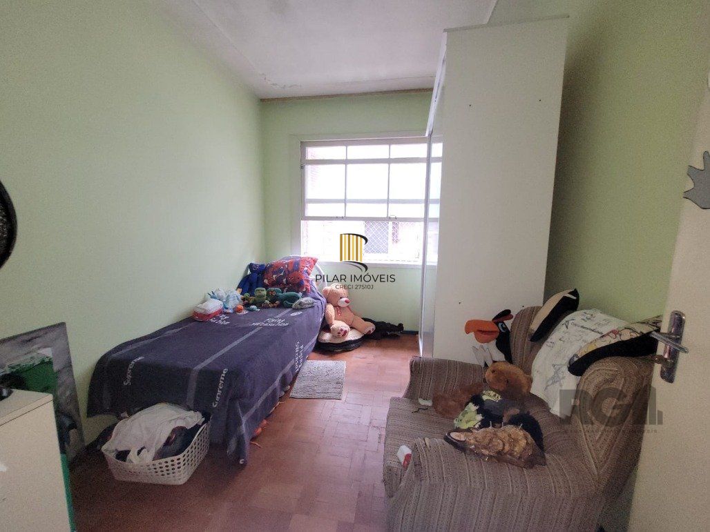 Casa 8 dormitórios no bairro Menino Deus