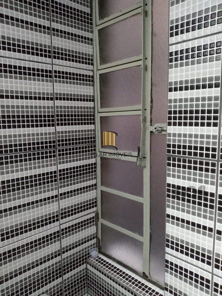 Apartamento 2 Dormitório(s) Bairro Morro Santana