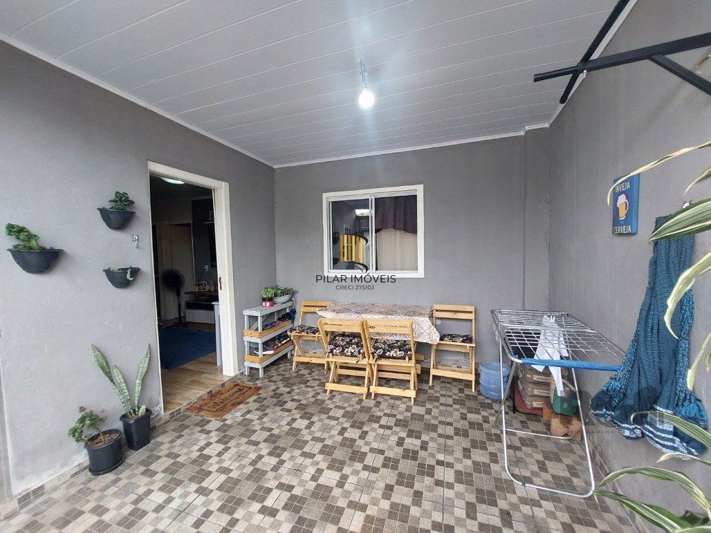 Casa 3 Dormitório(s) Bairro Restinga