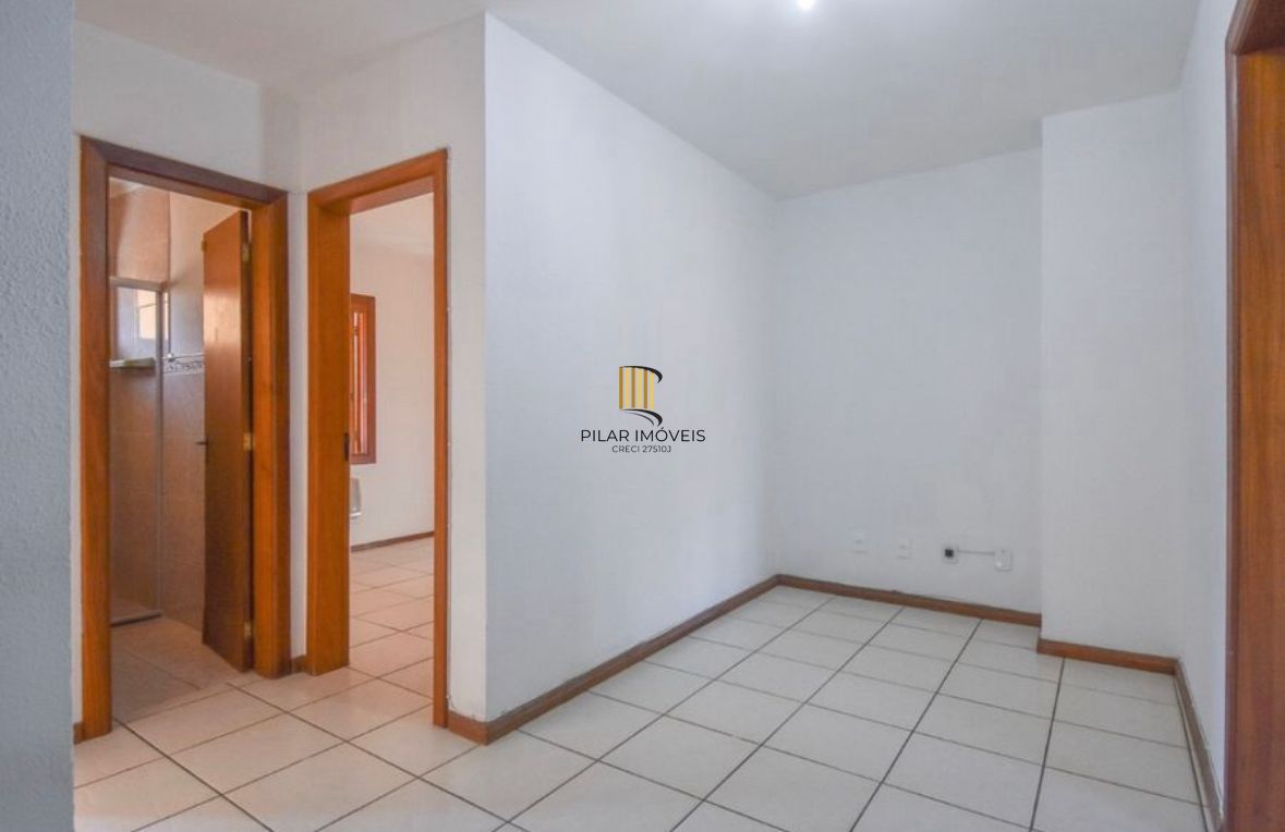 Casa 3 dormitórios no bairro Guarujá