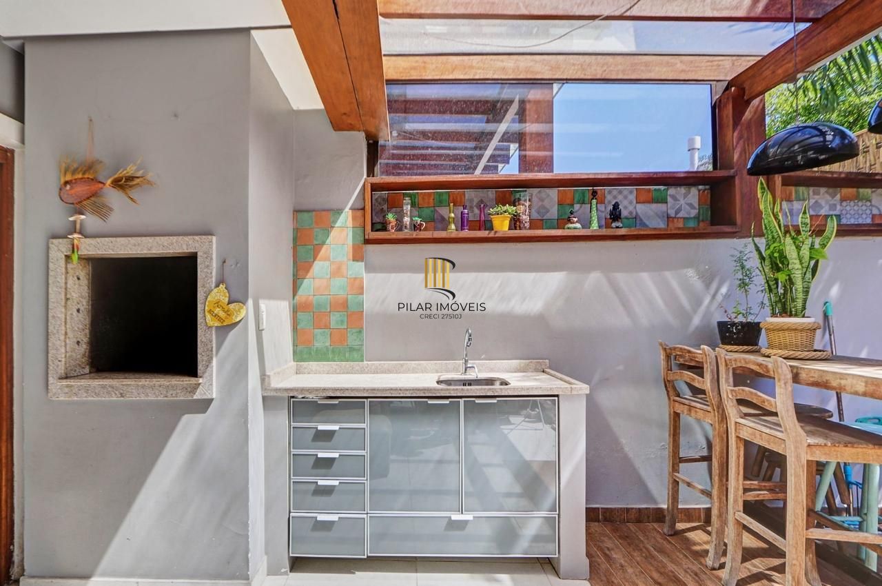 Casa de Condomínio 3 dormitórios no bairro Vila Nova