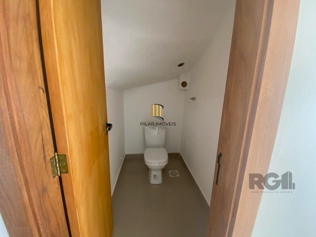 Sobrado para Venda - 80m², 2 dormitórios, sendo 2 suites, 1 vaga - Hípica