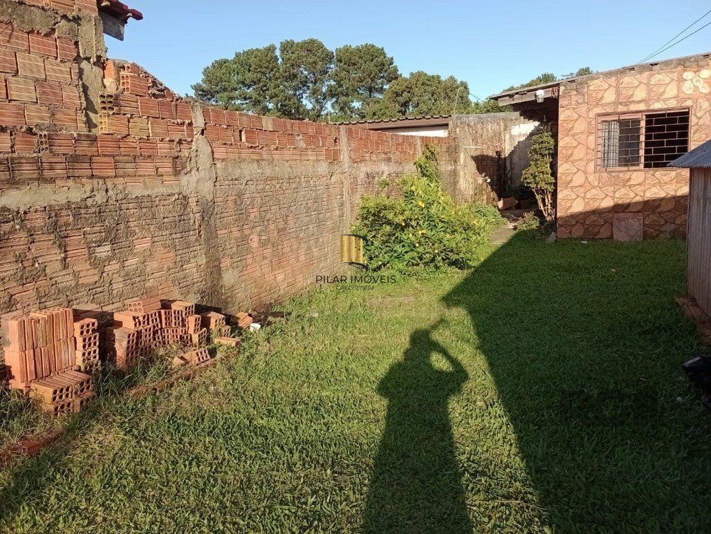 Casa 2 Dormitório(s) Bairro Jari